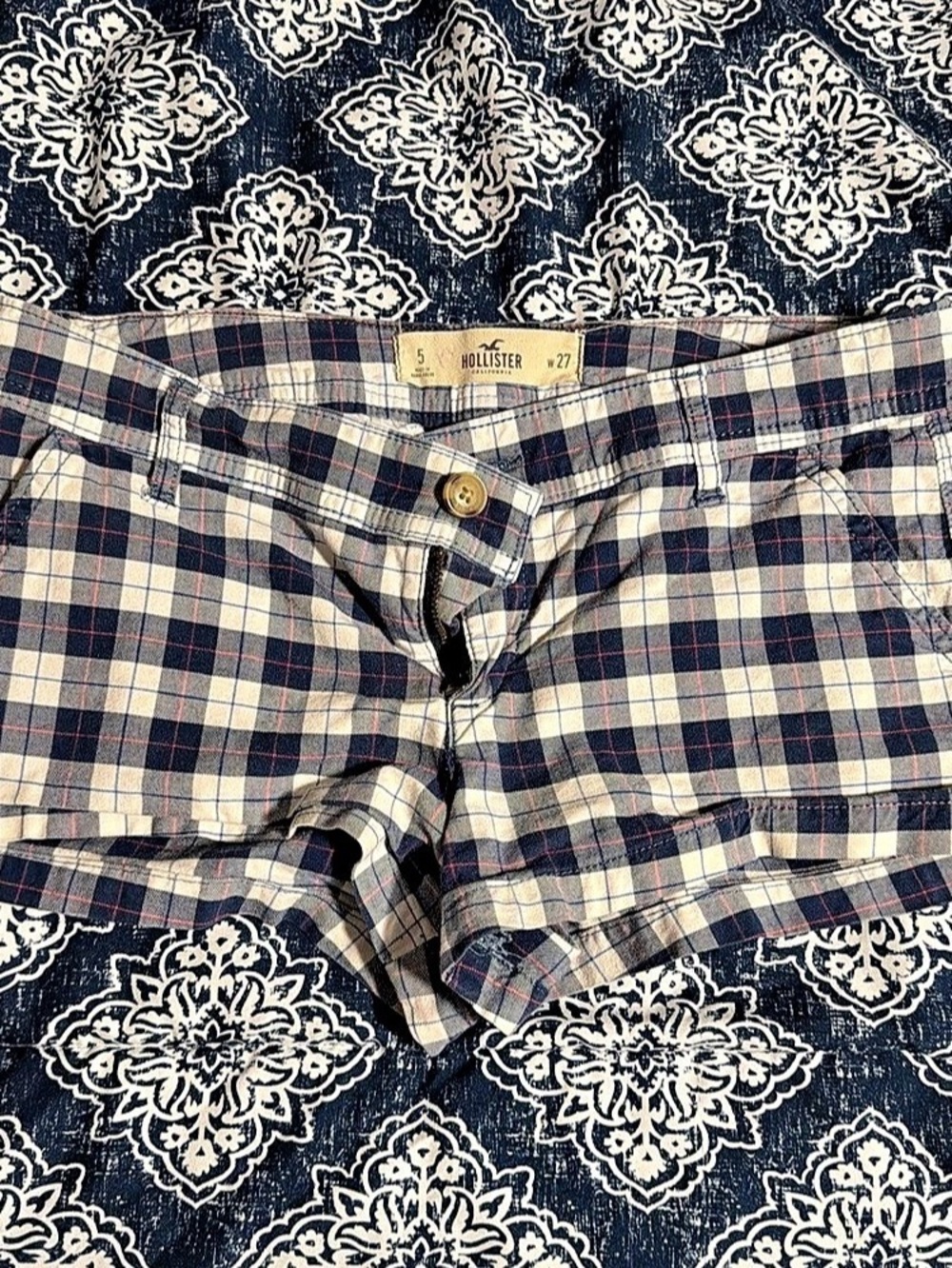 Hollister Plaid Shorts Size 5 Blue & White